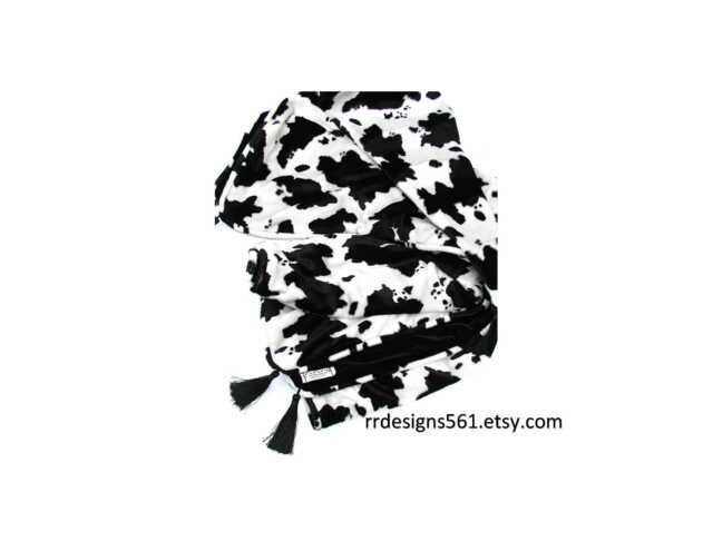 Black & White Cow Print Plush Velvet Blanket With Tassels - image 1