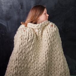 Chunky Knit Merino Wool Blanket, Hand-Knitted Throw - thumbnail 2