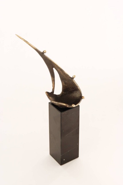 ".sculpture Bronze "