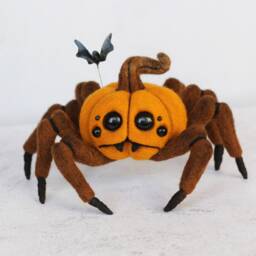 Needle Felted Halloween Pumpkin Spider Spooky, Wool Decor, Creepy Monster - thumbnail 2