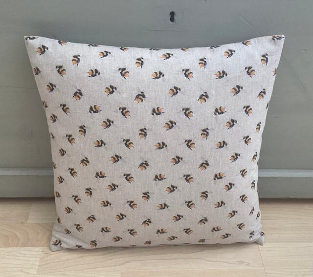 Mini-Bumble Bees Beige Black Home Accessories Country Linen Throw Cushion Cover/Sham Pillowcase - image 1