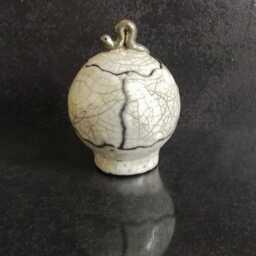 Raku Skull Lantern & Oil Diffuser - Gothic Ceramic Candle Holder, Esoteric Decor Customizable - thumbnail 4