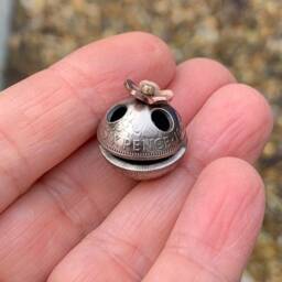 Handmade Flower Pud Recycled Sixpence Coin Art - thumbnail 3