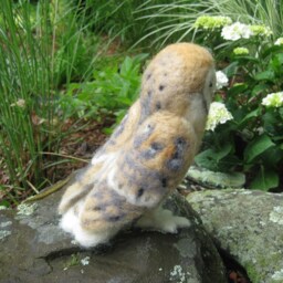 Mr. Barn Owl, Needle Felted Bird Sculpture - thumbnail 3