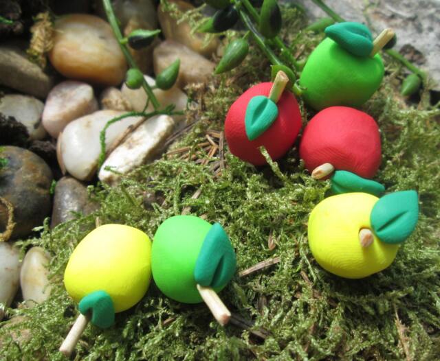 Set Of 3 Miniature Fairy Garden Apples - Red, Yellow & Green