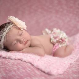 Pink Puff Newborn Baby Blanket Photo Prop - thumbnail 2