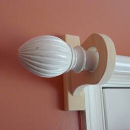 Decorative Wood Curtain Rod Brackets - thumbnail 3