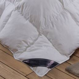 Luxury Duck Feather Down Duvet Quilt 230Tc Cotton Casing - thumbnail 2
