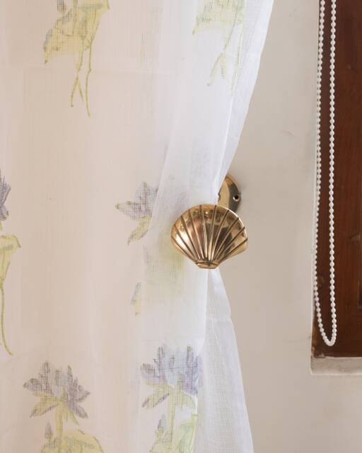 Sea Shell Tie Back Set Of 2, Brass 2x Large Curtain Back, Wall Mount, Hold Gold, Curtain Tie Back, Accessories - image 1
