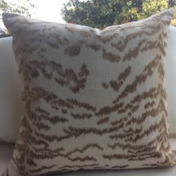 "Cowtan & Tout Pillow Cover ""Rajah" - thumbnail 2