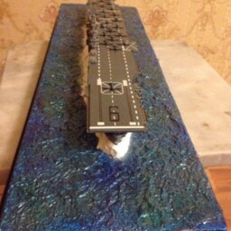 Us Ww2 Essex Carrier Class Model With Diorama - thumbnail 3