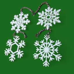 Snowflake Ornament Set Lightweight Christmas Tree Decor, Unique Winter Gift - thumbnail 4