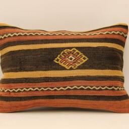 Vintage Turkish Kilim Pillow - 14x20 Wool Boho Cushion - thumbnail 2