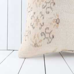 Turkish Kilim Pillow Cover - 20x20 Inch Vintage Anatolian Home Decor - thumbnail 2