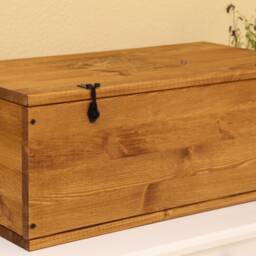 Wooden Treasure Chest, Vintage Shabby Chic - thumbnail 2