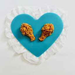 Fried Chicken Wings Heart Wall Hanging/Fake Food/ Food D??cor/Kitchen D??cor/Dopamine D??cor/Pop Art/Valentines Day Gift/Kitschy Gift/ Art - thumbnail 2