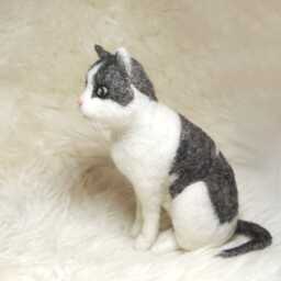 Needle Felted Cat, Custom Made Pet Sculpture, Handmade Animal, Commemorative Portrait - Made To Order
