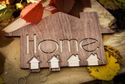 Personalized Wood Key Holder, Farmhouse Home Decor, New Gift - thumbnail 1