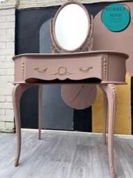 French Style Kidney Shaped Vanity - Elegant Dressing Table