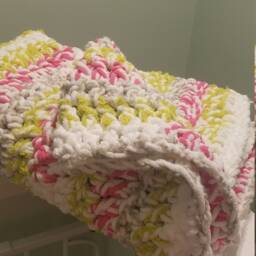 Crochet Throw Blanket, Decorative Throw, Lapghan, Chunky Soft Baby Neon Lap - thumbnail 3