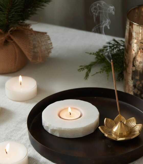 Hand Carved Natural White Marble Tealight Holder - image 1