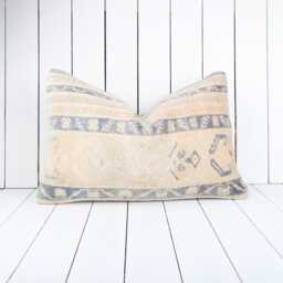 Handmade Turkish Kilim Pillow Cover Vintage Anatolian Design - 16x24 - thumbnail 1