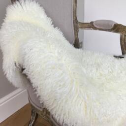 Ivory Curly Sheepskin Rug Australian Fleece Throw, Hygge Decor - thumbnail 3