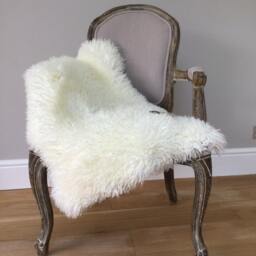 Ivory Curly Sheepskin Rug Australian Fleece Throw, Hygge Decor - thumbnail 2