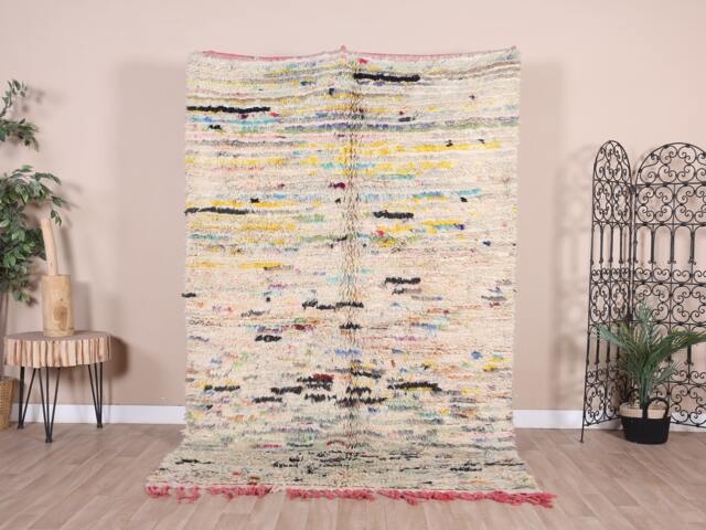 Vintage Boujaad Rug, Authentic Moroccan Rug 5x8 Ft - image 1