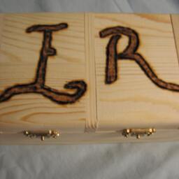 Tudor Rose Wooden Box Wood Burning - thumbnail 3