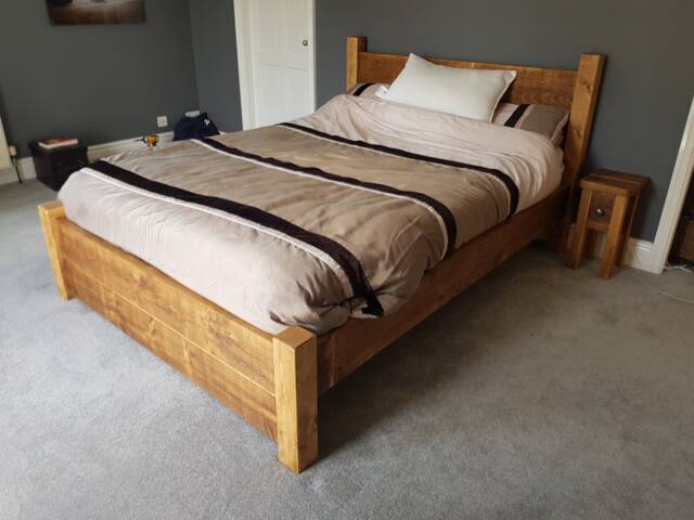 Rustic Solid Pine Plank Super Kingsize Bed - image 1