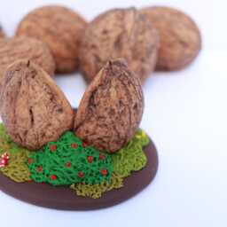 Polymer Clay Pig Miniature Walnut House Fairy House Gift - thumbnail 4