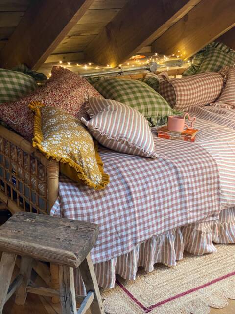Sale Single Valance Or Bed Skirt With A Ruffle - Florence - image 1