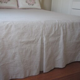 Split Corner Turkish Linen Bedspread, Box Pleated Skirted Coverlet - thumbnail 2