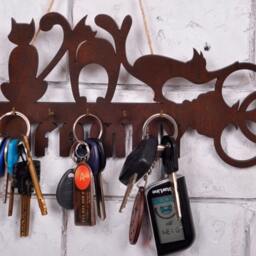 Personalized Cat Family Wooden Key Holder, Wall Decor - thumbnail 2