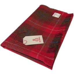 Harris Tweed Winterberry Tartan - Luxury Pure Wool Lap Blanket 75x100cm/30x39 - thumbnail 3