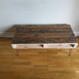 Rustic Coffee Table in Farmhouse Style, Unique Pallet With A Weathered Finish Industrial Copper Hairpin Legs - thumbnail 2