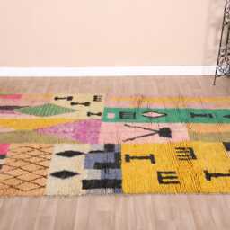 Authentic Moroccan Boujaad Rug 5x9 Ft - thumbnail 3