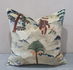 Linwood Fable Aesop Green & Omega Velvet Cushion Cover 50x50 cm - thumbnail 1