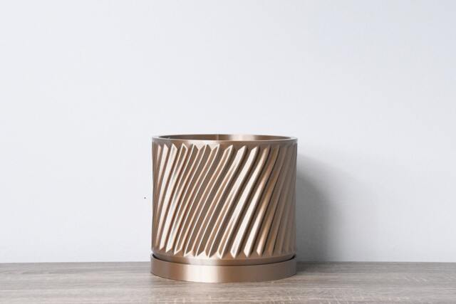 "Penelope Planter With Drainage & Saucer in Champagne Bronze, Unique 3D-Printed Plant Pot, Small To Large Sizes 4"" 5"" 6"" 7"" 8" - image 1
