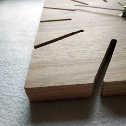 Square Wall Oak Clock, Large Wood 36cm 14 - thumbnail 4