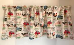 Farmhouse Cotton Valance Cows, Pigs, Chickens, Tractors Print - thumbnail 1