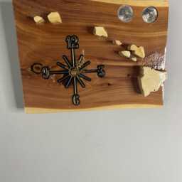 Hawaii Handmade State Quarter Clock, Red Cedar & Pine Wood With Inlaid Quarters. Fully Customizable - thumbnail 2