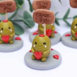 Olive You Polymer Clay Ornament, I Love Pun Gift, Funny Anniversary Gift For Boyfriend Girlfriend, Cute Valentine's Day Token - thumbnail 4