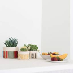 Small Natural Canvas Sitting Planter - Red + White - thumbnail 4