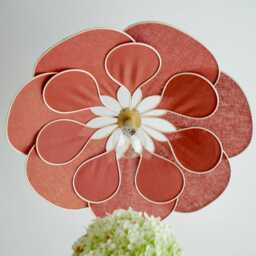 14-Petal Flower Pendant Light in Linen & Rattan - Handcrafted Chandelier Japanese Wabi-Sabi Lighting Natural Decoration - thumbnail 2
