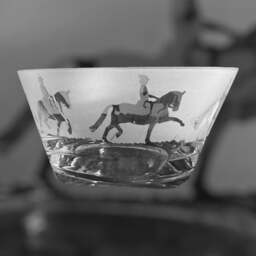 Dressage Crystal Bowl - Clear Crystal Glass 13.5cm Bowl With Dressage Horse Frieze Design - thumbnail 2