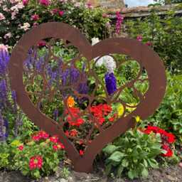 Metal Heart Garden Ornament Rustic Steel Lawn Decoration Wedding Anniversary Gift - thumbnail 4