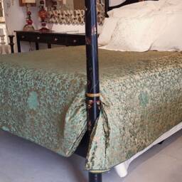 Luxury Bedding King Size Bedspread Green & Gold Silk Jacquard Rubelli Fabric Les Indes Galantes Pattern - Handmade in Italy - thumbnail 3