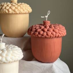 Large Autumn Acorn Soy Wax Candle - Sculptural Fall Decor - thumbnail 2